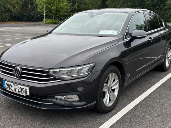 Volkswagen Passat Saloon, Diesel, 2020, Black
