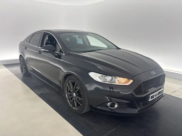 Ford Mondeo Hatchback, Diesel, 2015, Black