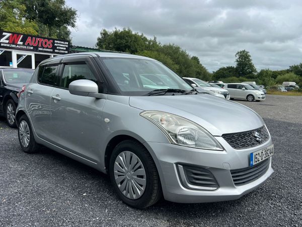 Suzuki Swift Hatchback, Petrol, 2015, Silver