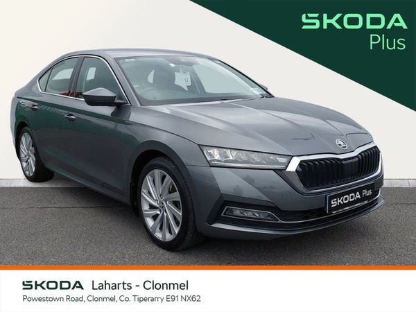 Skoda Octavia Saloon, Diesel, 2022, Grey