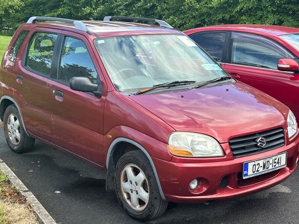 Suzuki Ignis Hatchback, Petrol, 2002, Red