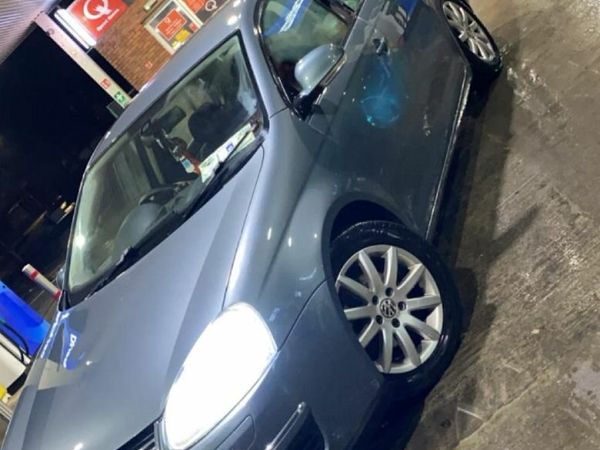 Volkswagen Jetta Saloon, Diesel, 2008, Grey