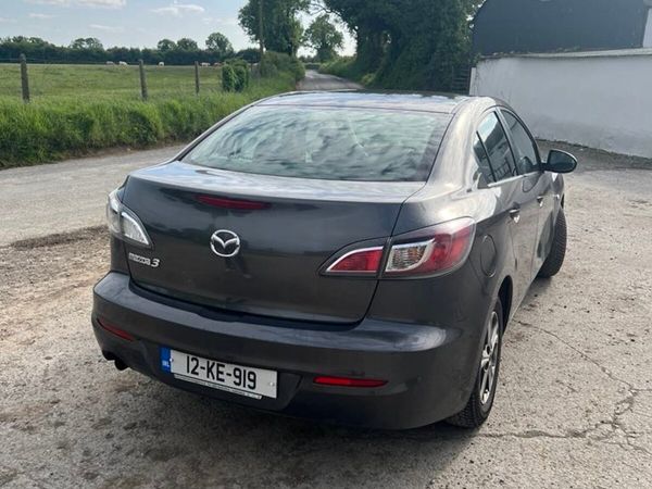Mazda Mazda3 Saloon, Diesel, 2012, Grey