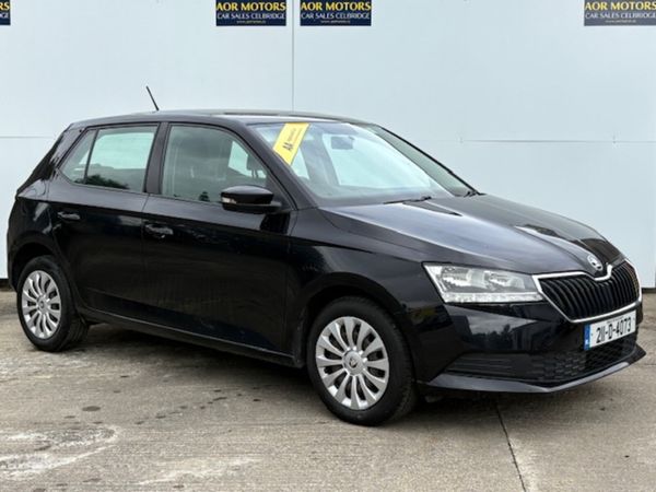 Skoda Fabia Hatchback, Petrol, 2021, Black