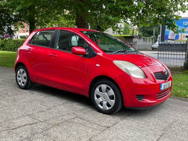 Toyota Yaris Hatchback, Petrol, 2008, Red