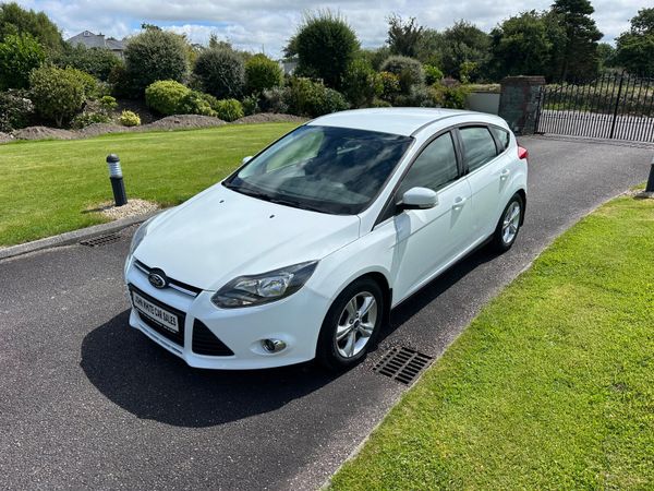 Ford Focus Hatchback, Diesel, 2014, White