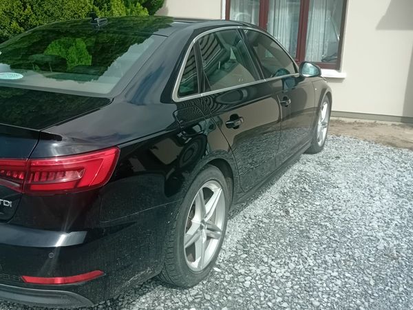 Audi A4 Saloon, Diesel, 2016, Black