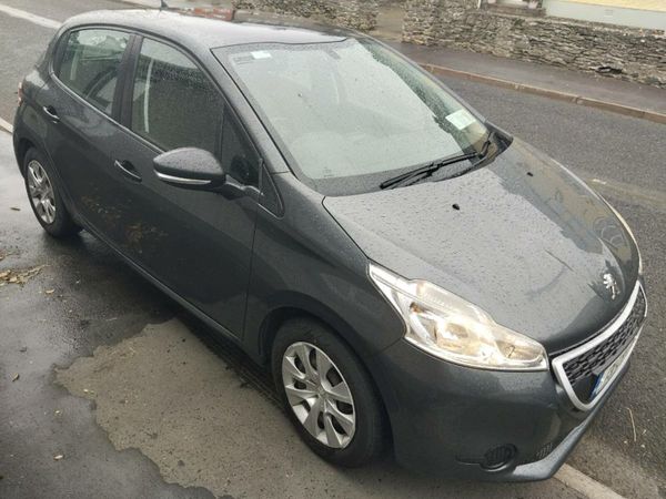 Peugeot 208 Hatchback, Petrol, 2013, Grey