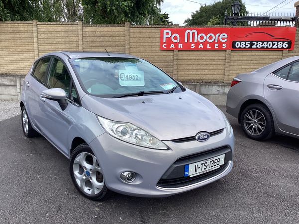 Ford Fiesta Hatchback, Petrol, 2011, Grey