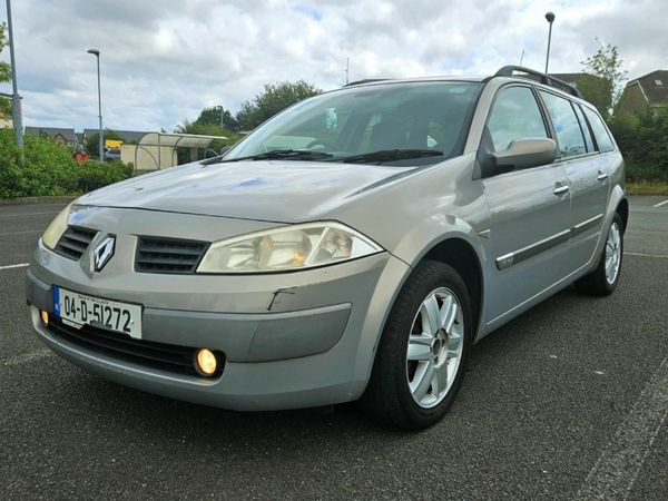 Renault Megane Estate, Petrol, 2004, Silver