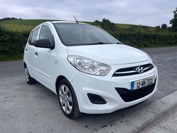 Hyundai i10 Hatchback, Petrol, 2012, White