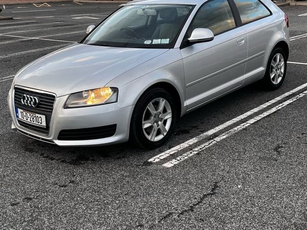 Audi A3 Hatchback, Diesel, 2010, Silver