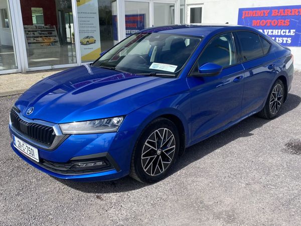 Skoda Octavia Saloon, Petrol, 2021, Blue