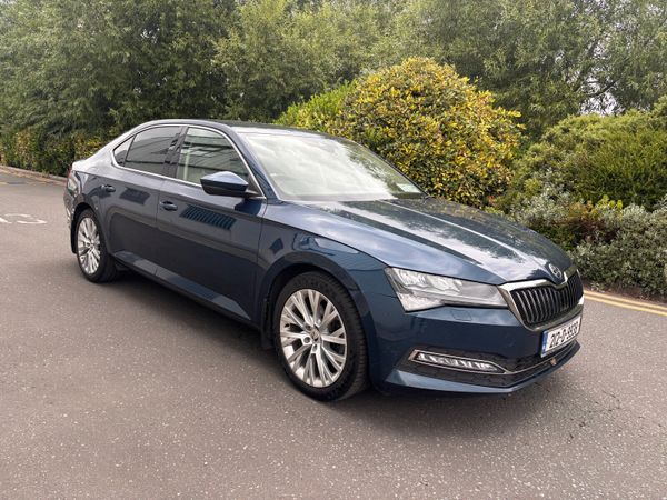 Skoda Superb Saloon, Diesel, 2021, Blue