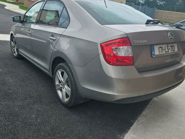 Skoda Rapid Saloon, Diesel, 2017, Yellow