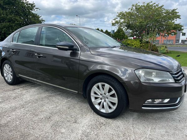 Volkswagen Passat Saloon, Diesel, 2012, Brown