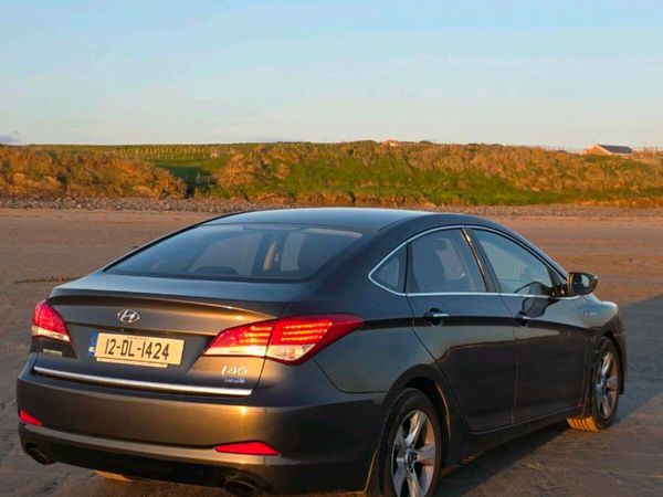 Hyundai i40 Saloon, Diesel, 2012, Grey