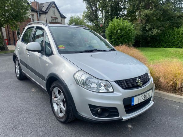 Suzuki SX4 SUV, Petrol, 2011, Silver