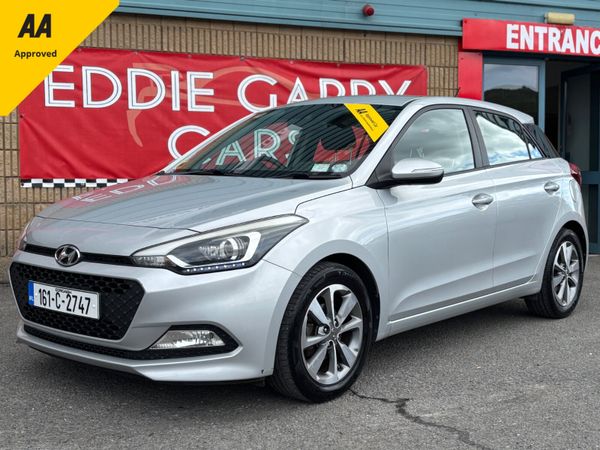 Hyundai i20 Hatchback, Petrol, 2016, Silver
