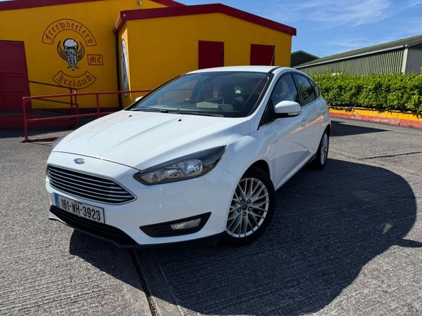 Ford Focus Hatchback, Petrol, 2016, White