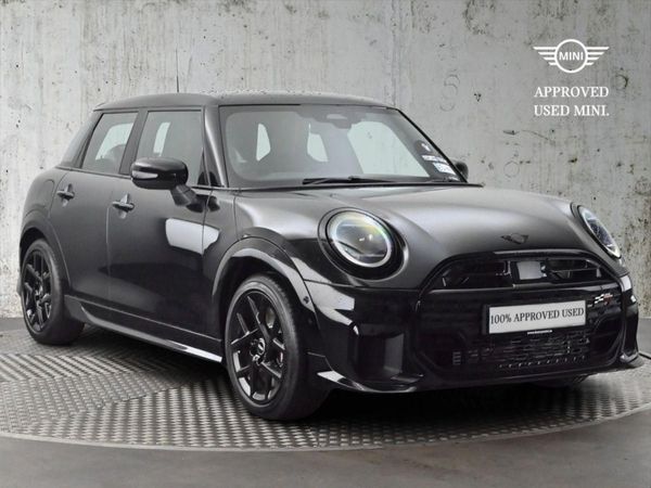 Mini Cooper Hatchback, Petrol, 2025, Black