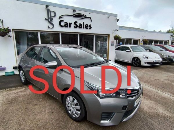 Toyota Corolla Saloon, Petrol, 2014, Gold