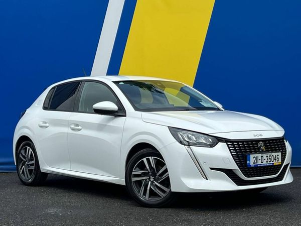 Peugeot 208 Hatchback, Petrol, 2021, White