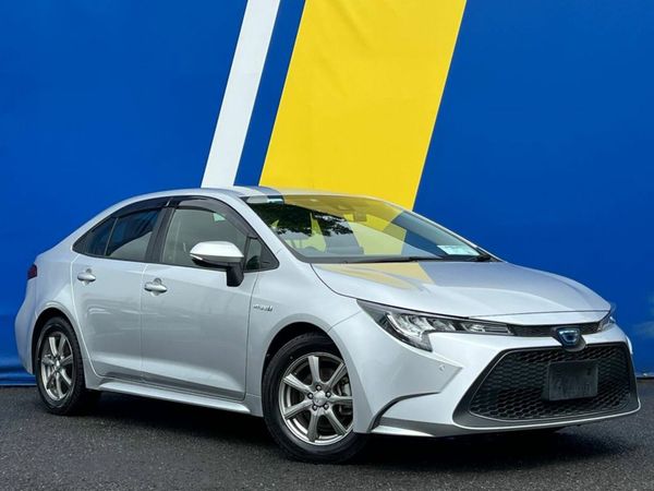 Toyota Corolla Saloon, Petrol Hybrid, 2020, Silver