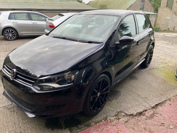 Volkswagen Polo Hatchback, Petrol, 2013, Black