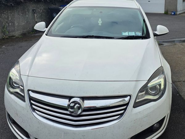Vauxhall Insignia Estate, Diesel, 2014, White