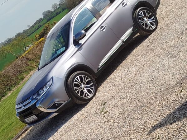 Mitsubishi Outlander SUV, Diesel, 2018, Grey