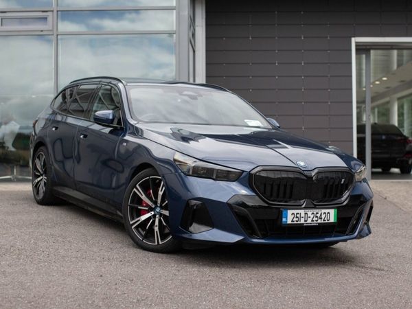 BMW i5 Touring, Electric, 2025, Blue