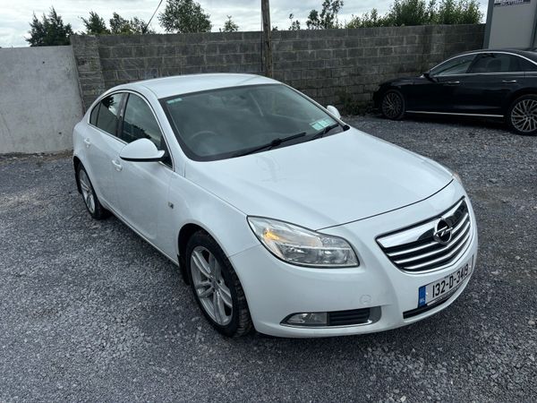Opel Insignia MPV, Diesel, 2013, White
