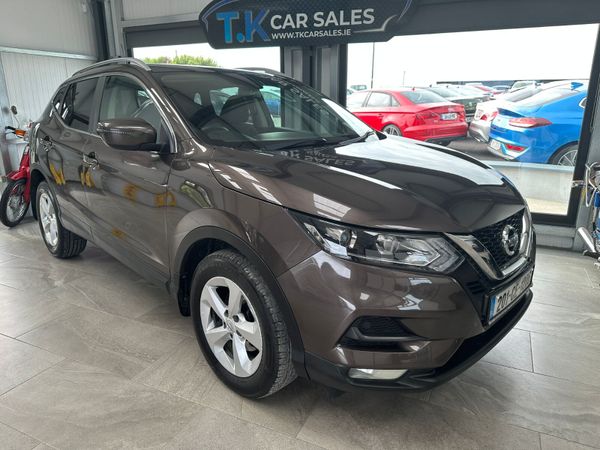 Nissan Qashqai MPV, Diesel, 2020, Brown