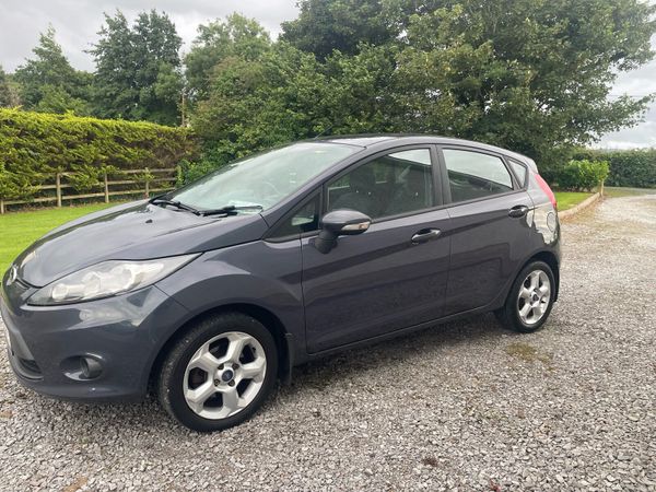 Ford Fiesta Hatchback, Petrol, 2011, Blue