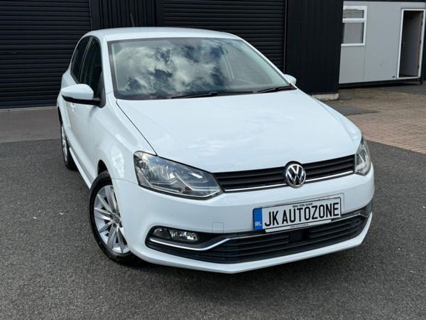 Volkswagen Polo Hatchback, Petrol, 2015, White