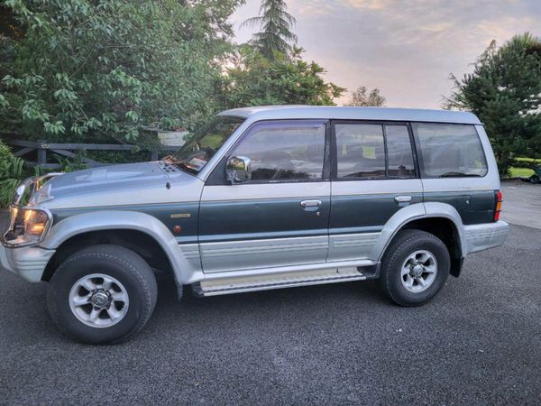 Mitsubishi Pajero SUV, Diesel, 1993, Silver