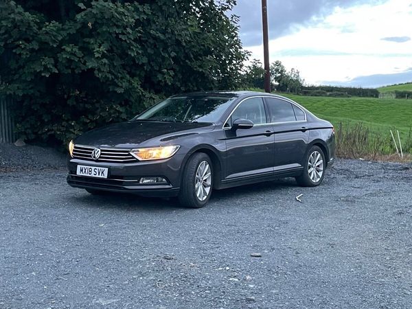 Volkswagen Passat Saloon, Diesel, 2018, Grey