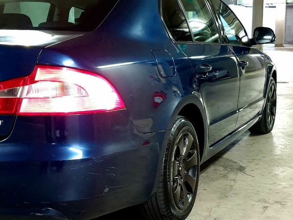 Skoda Superb Hatchback, Diesel, 2012, Blue