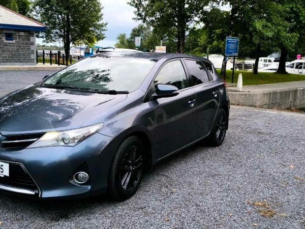 Toyota Auris Hatchback, Diesel, 2015, Blue