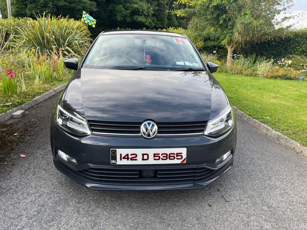 Volkswagen Polo Hatchback, Petrol, 2014, Grey