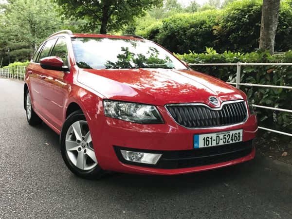 Skoda Octavia Estate, Diesel, 2016, Red