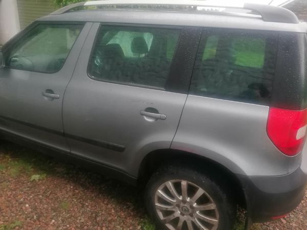 Skoda Yeti SUV, Diesel, 2010, Grey