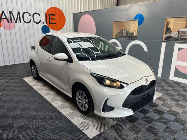 Toyota Yaris Hatchback, Petrol, 2020, White