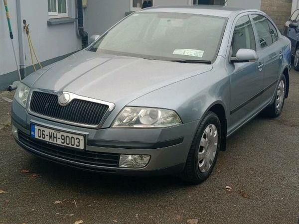 Skoda Octavia Hatchback, Petrol, 2006, Grey