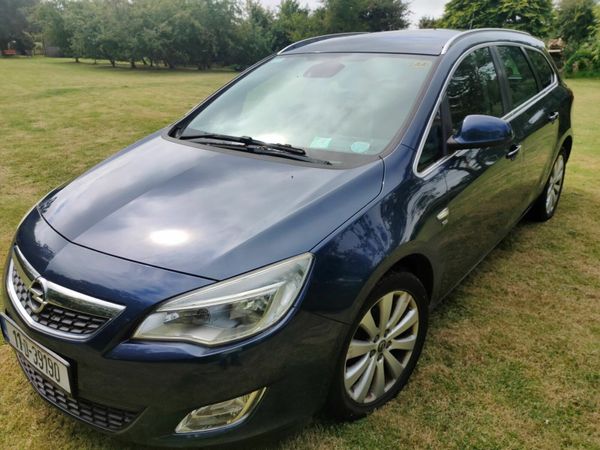 Opel Astra Estate, Diesel, 2011, Blue