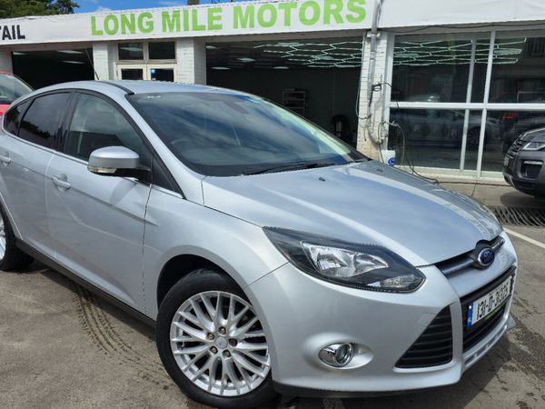 Ford Focus Hatchback, Petrol, 2013, Silver