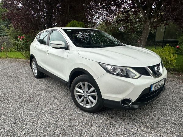Nissan Qashqai Hatchback, Petrol, 2015, White
