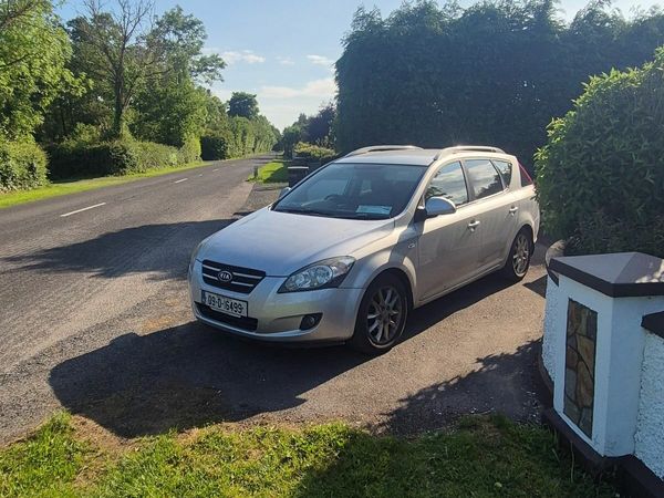 Kia Ceed Estate, Diesel, 2009, Silver