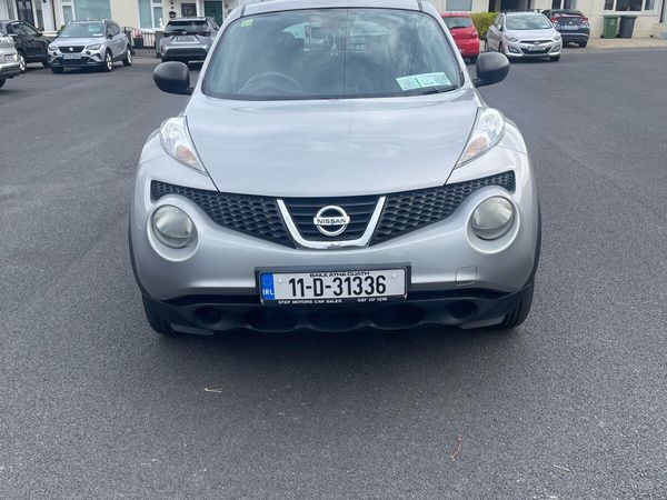 Nissan Juke SUV, Petrol, 2011, Silver